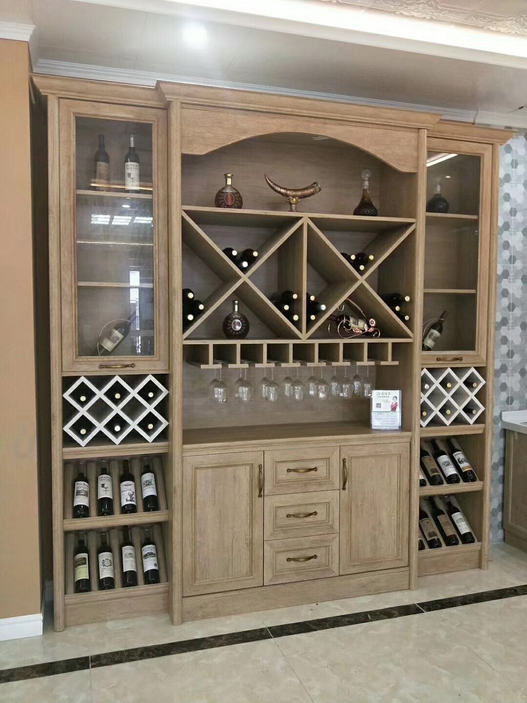 全鋁酒柜-02（風格：簡歐；顏色：黃橡）